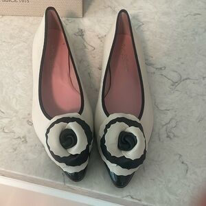 Pretty Ballerina -Tyra size 39.5 black and white.
